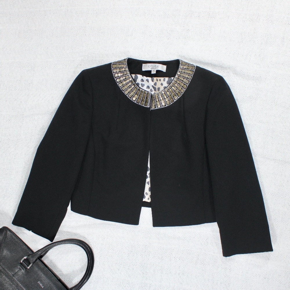 GORGEOUS Cropped Collarless Embellished Ja… - Picture 2 of 5
